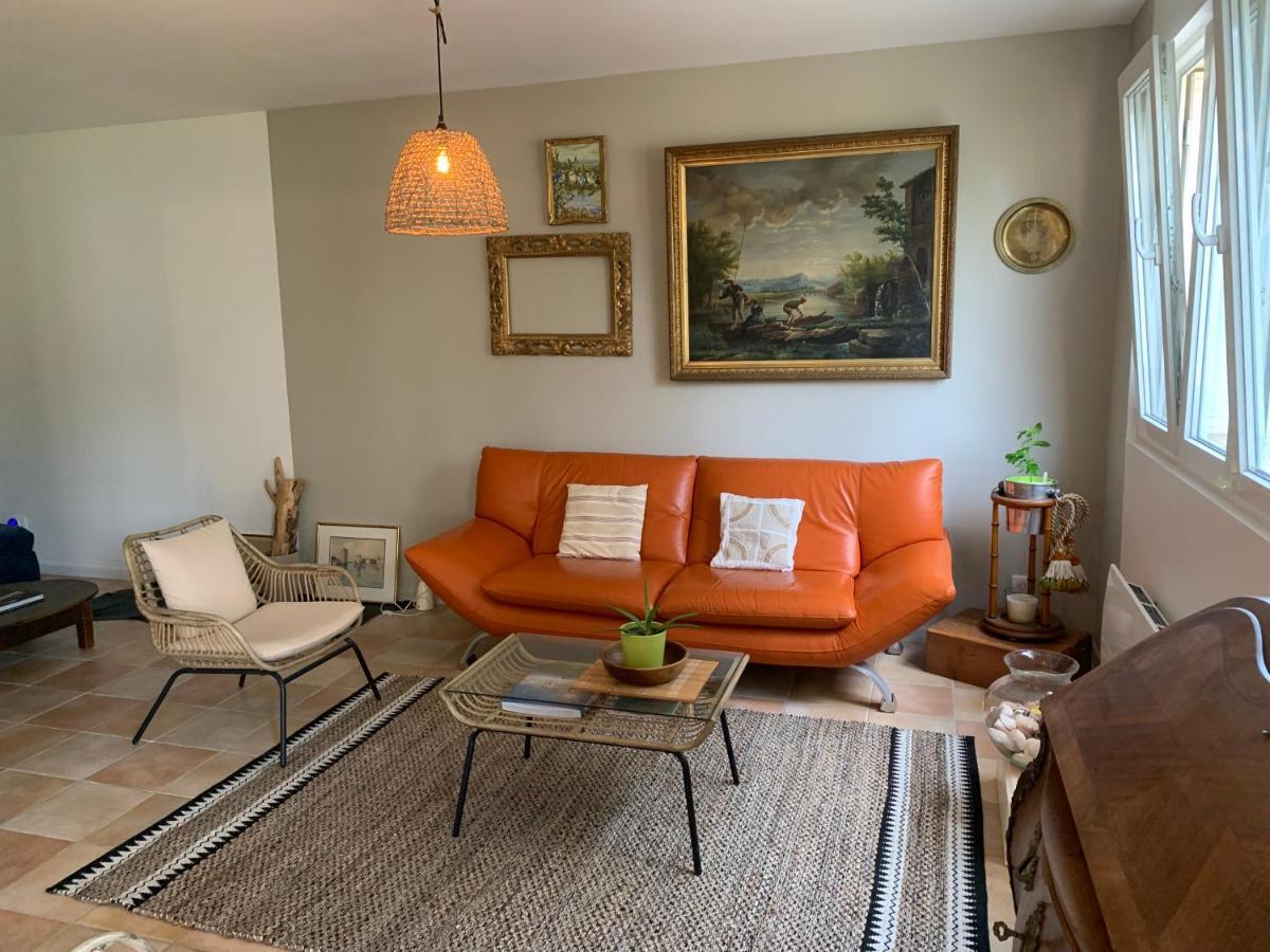 فيلا Batisse En Pierre XVII Siecle 115 M² Avec Terrasse أمباريه إيه لاغراف المظهر الخارجي الصورة