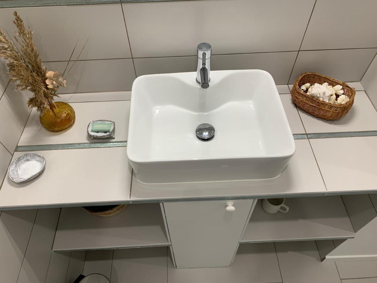 فيلا Batisse En Pierre XVII Siecle 115 M² Avec Terrasse أمباريه إيه لاغراف المظهر الخارجي الصورة
