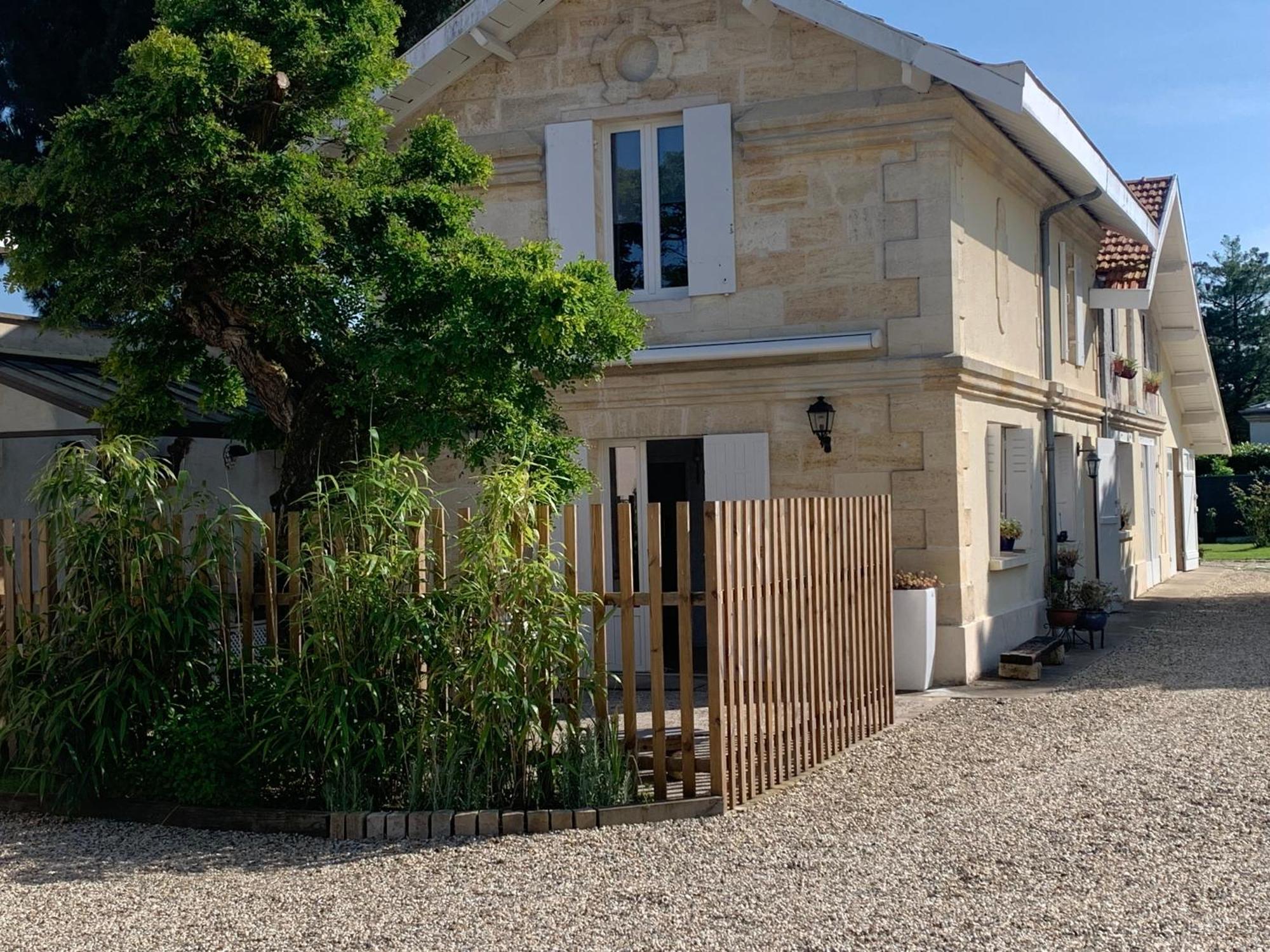 فيلا Batisse En Pierre XVII Siecle 115 M² Avec Terrasse أمباريه إيه لاغراف المظهر الخارجي الصورة