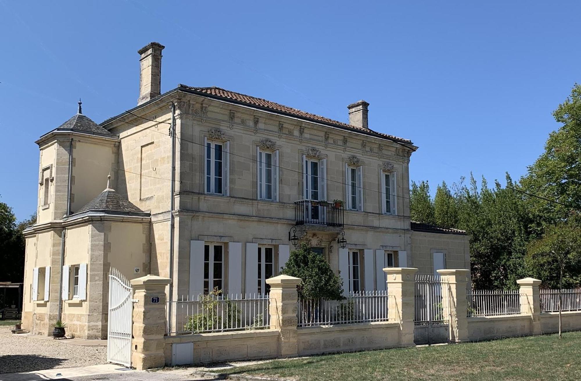 فيلا Batisse En Pierre XVII Siecle 115 M² Avec Terrasse أمباريه إيه لاغراف المظهر الخارجي الصورة